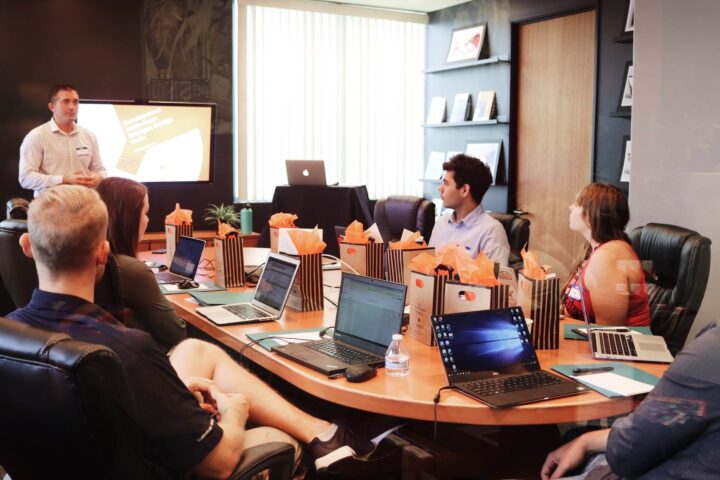 How to successfully start a meeting