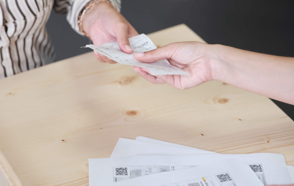submitting expenses within travel policy