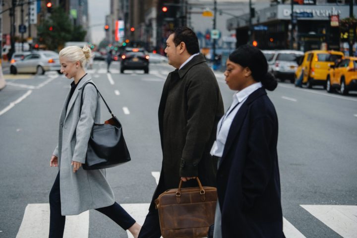 <strong>Dressing for business travel - 4 looks for all occasions</strong>