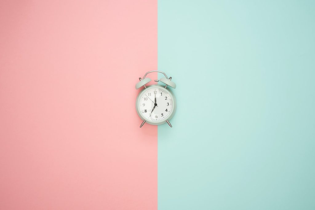 clock two different colours