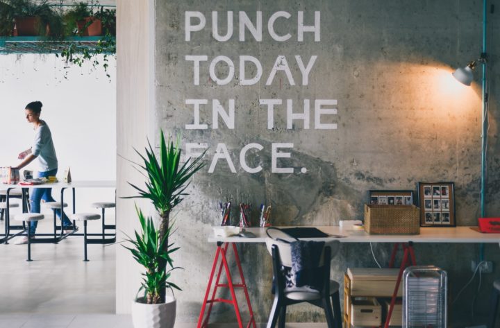 8 amazing perks for employees doing hybrid work