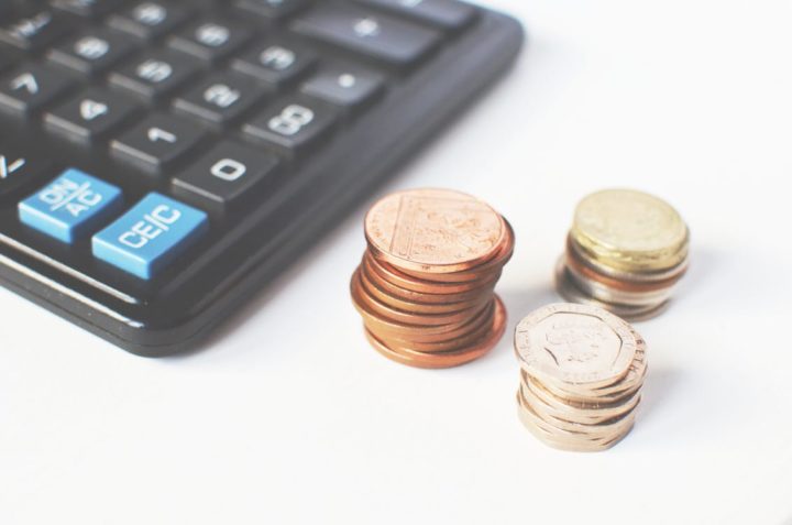6 formas de ahorrar dinero en los viajes corporativos