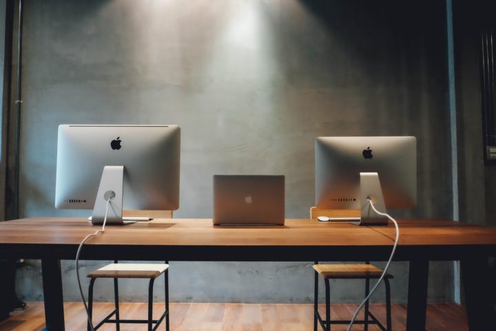 Top hybrid work trend stats from global companies for 2022