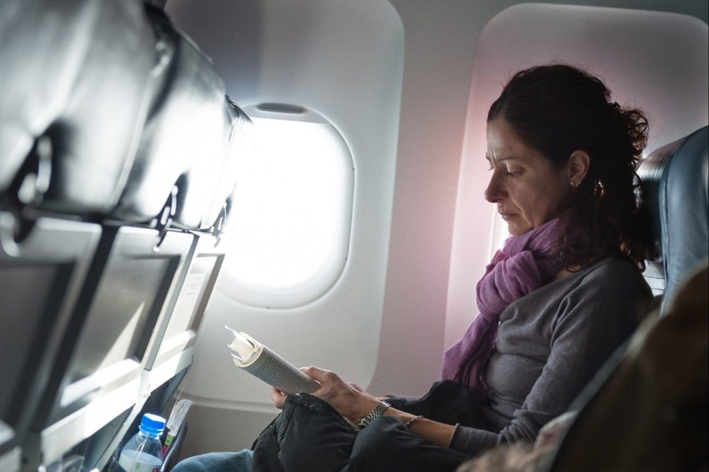Get Organized for 2018: 6 Life Hacks for Long Haul Flights