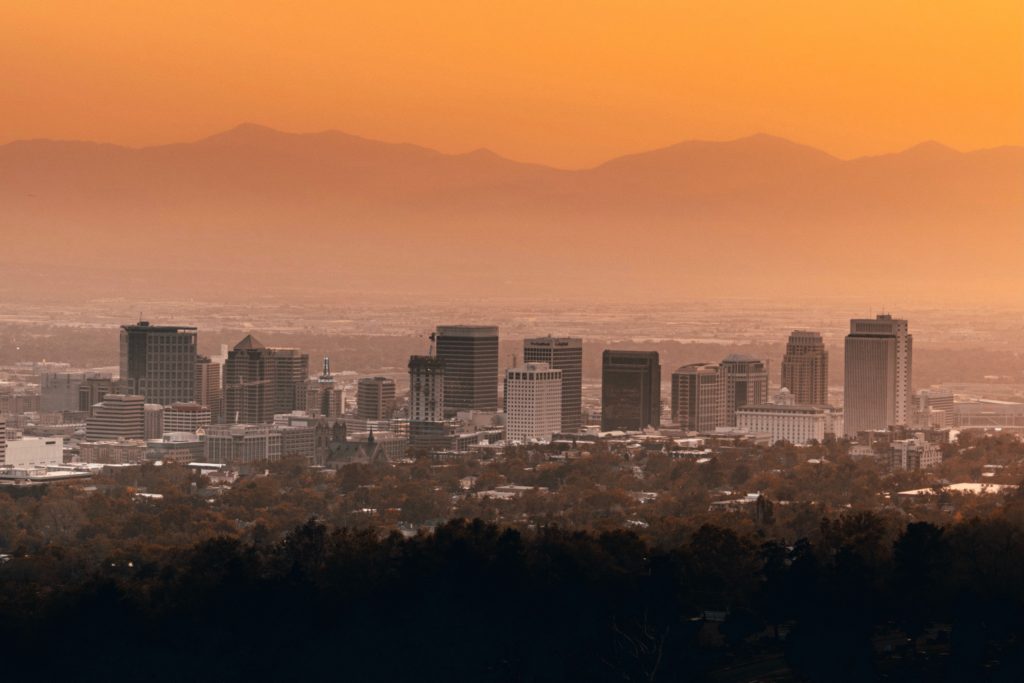 Vistas de Salt Lake City al atardecer