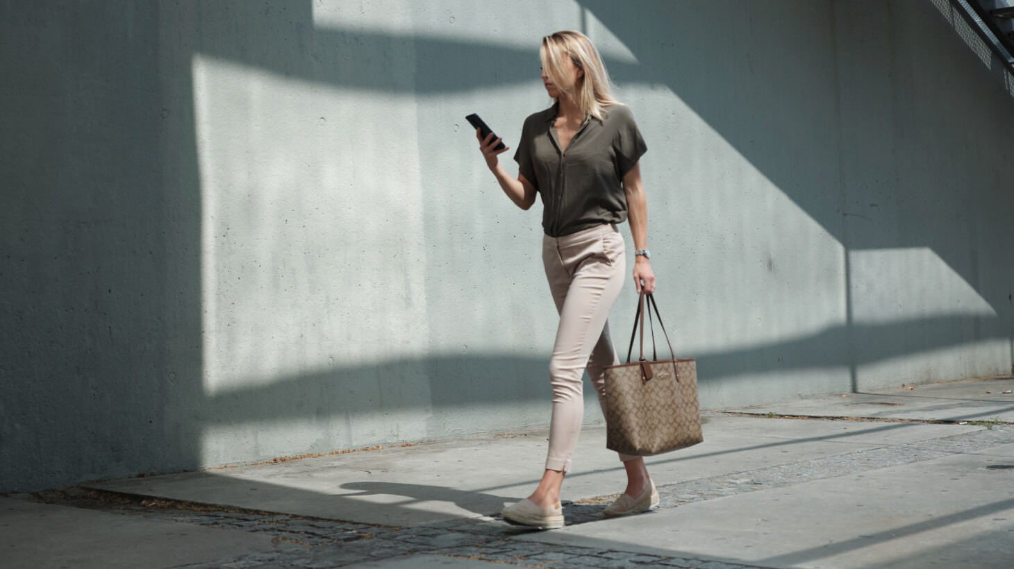 Spotlight: Albatross – How to keep your traveling employees safe during COVID-19