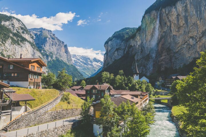 Top 10 team building activities in Switzerland
