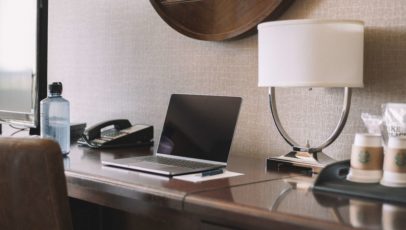 The ultimate guide to traveling for work: 35 best tips for business travelers