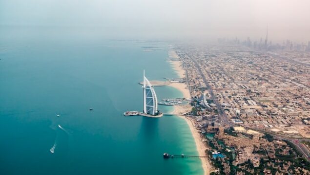 The 5 best online travel agencies in the UAE